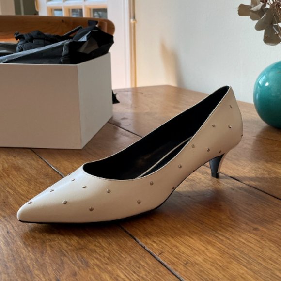 CELINE STUDDED WHITE LEATHER KITTEN HEELS PUMPS - Picture 1 of 7